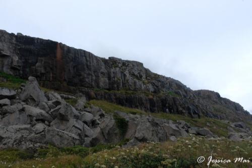 02 Urdir basalt cliffs