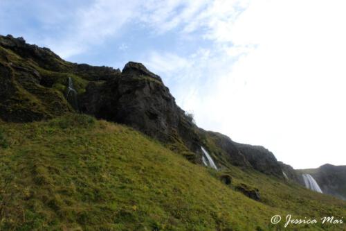 15 Seljalandsfoss
